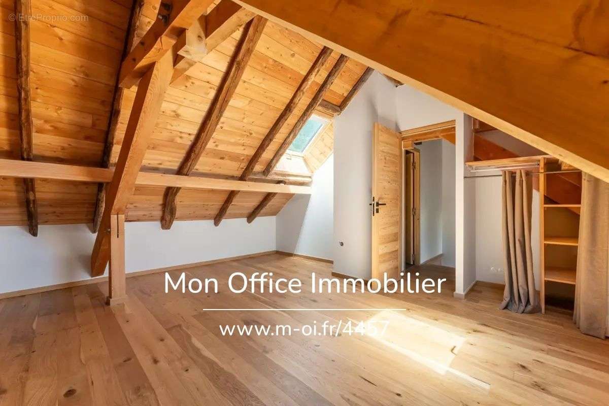 Appartement à LE MONETIER-LES-BAINS