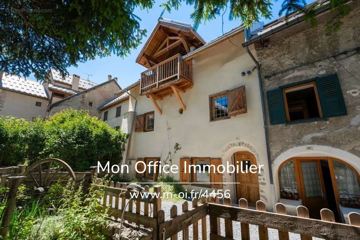 Appartement à LE MONETIER-LES-BAINS