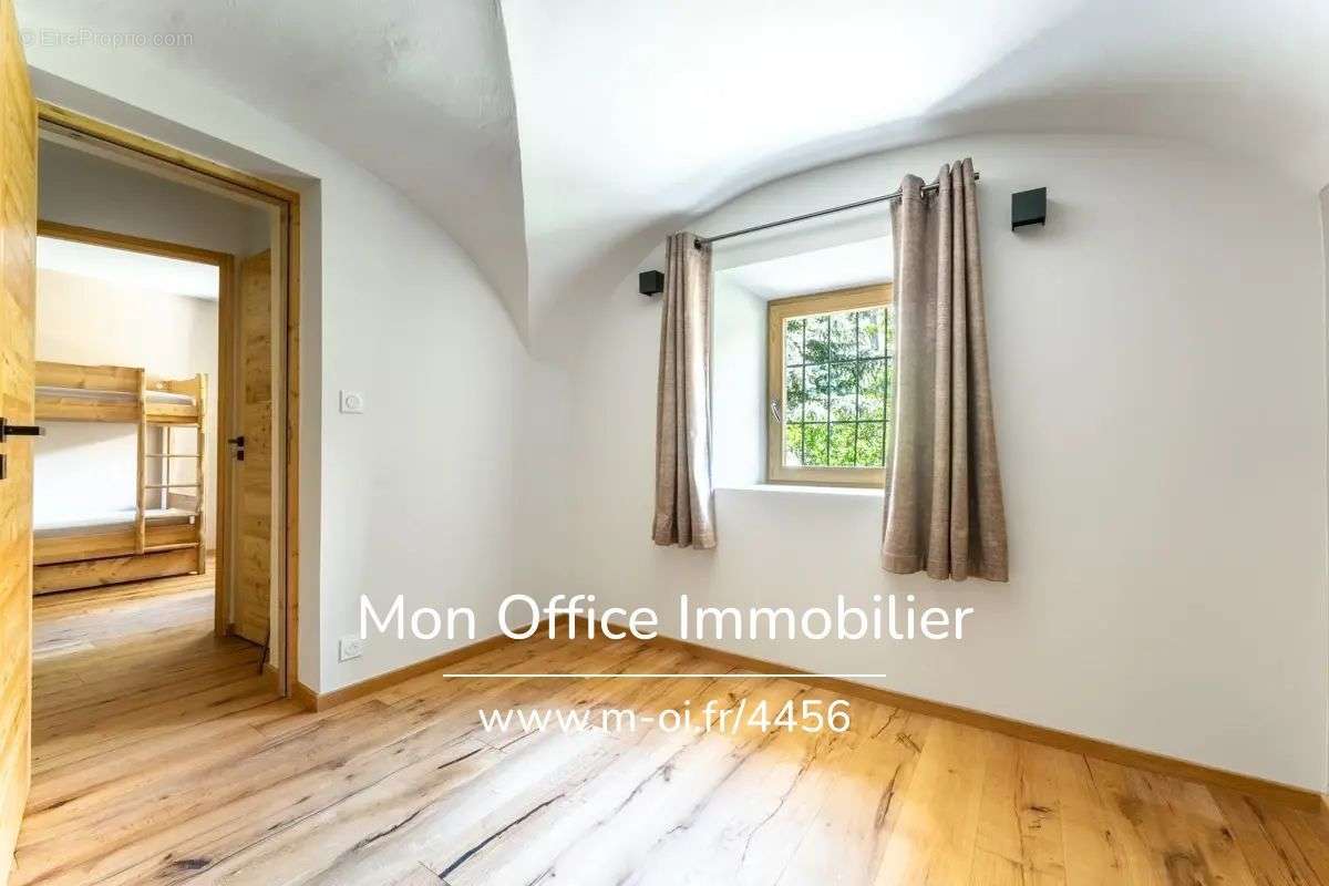 Appartement à LE MONETIER-LES-BAINS