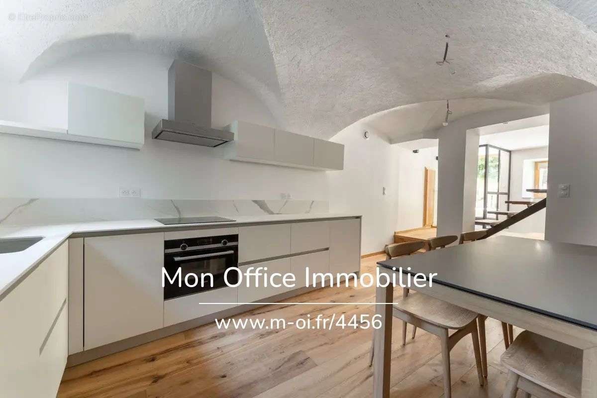 Appartement à LE MONETIER-LES-BAINS