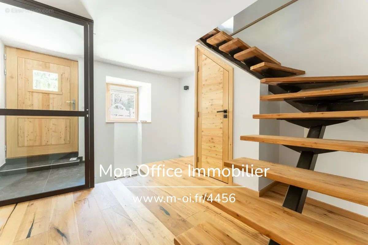 Appartement à LE MONETIER-LES-BAINS