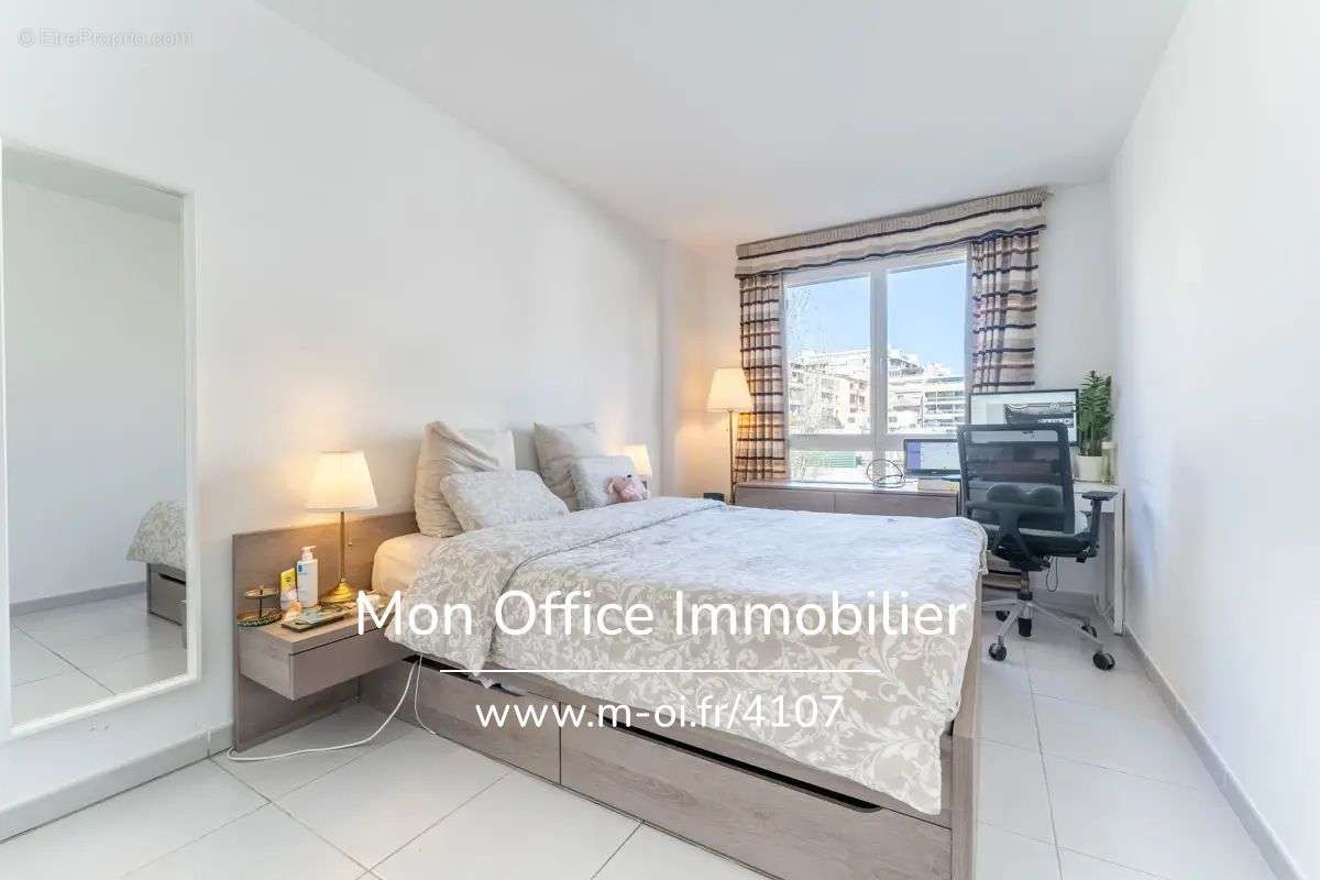 Appartement à MARSEILLE-8E