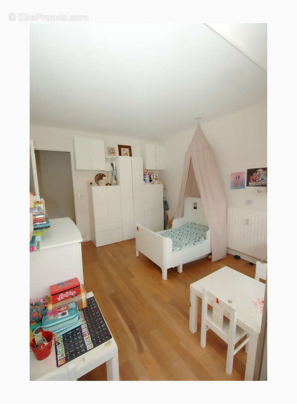 Appartement à CLICHY