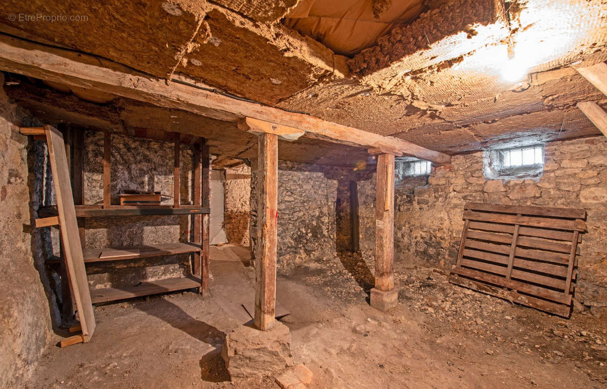 Appartement à BLAYE-LES-MINES