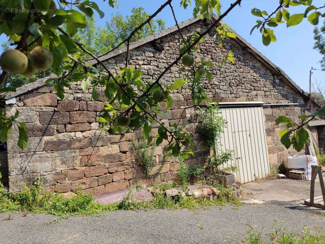 Maison à LOUIGNAC