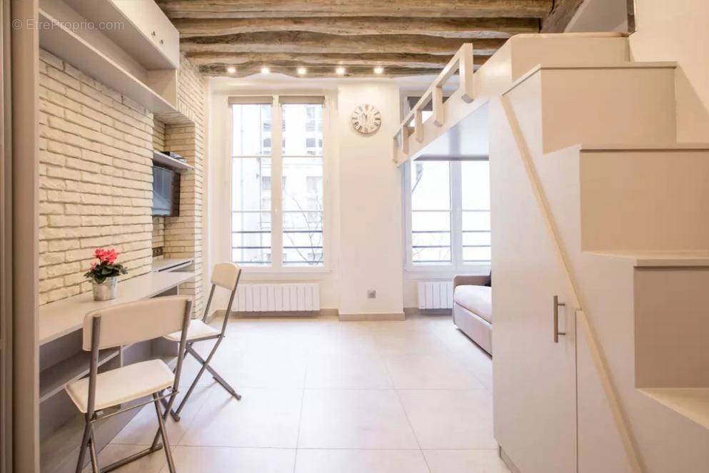 Appartement à PARIS-4E