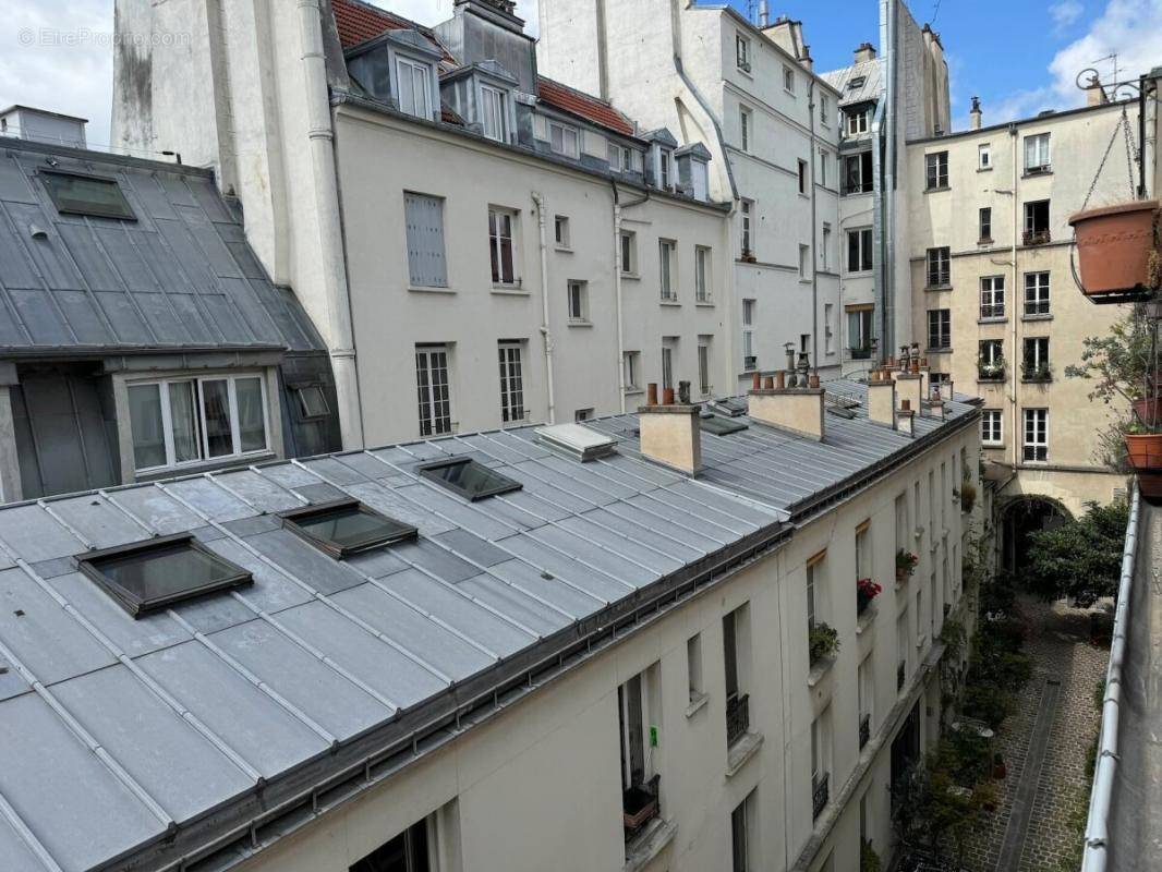 Appartement à PARIS-10E