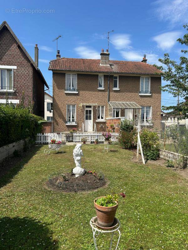 Maison à COMPIEGNE