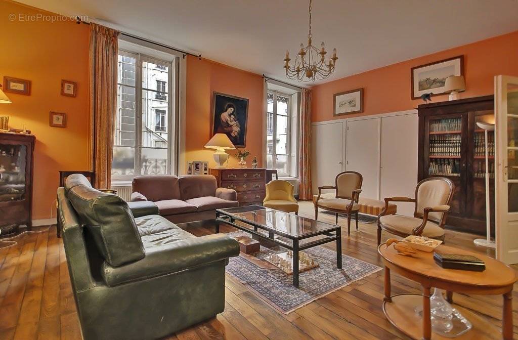 Appartement à LYON-6E