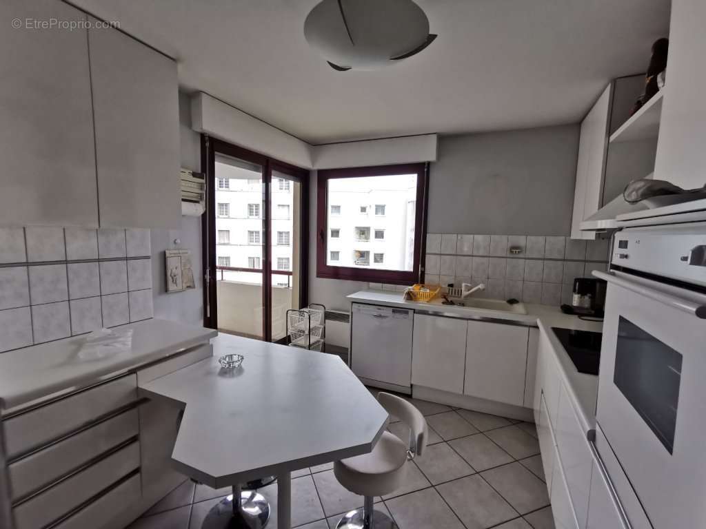 Appartement à LYON-7E