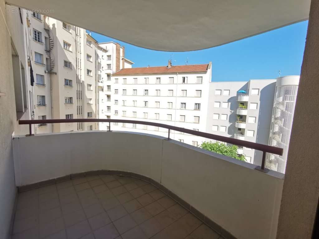 Appartement à LYON-7E