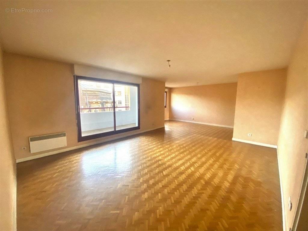 Appartement à LYON-7E