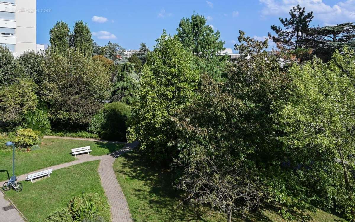 Appartement à SAINTE-FOY-LES-LYON