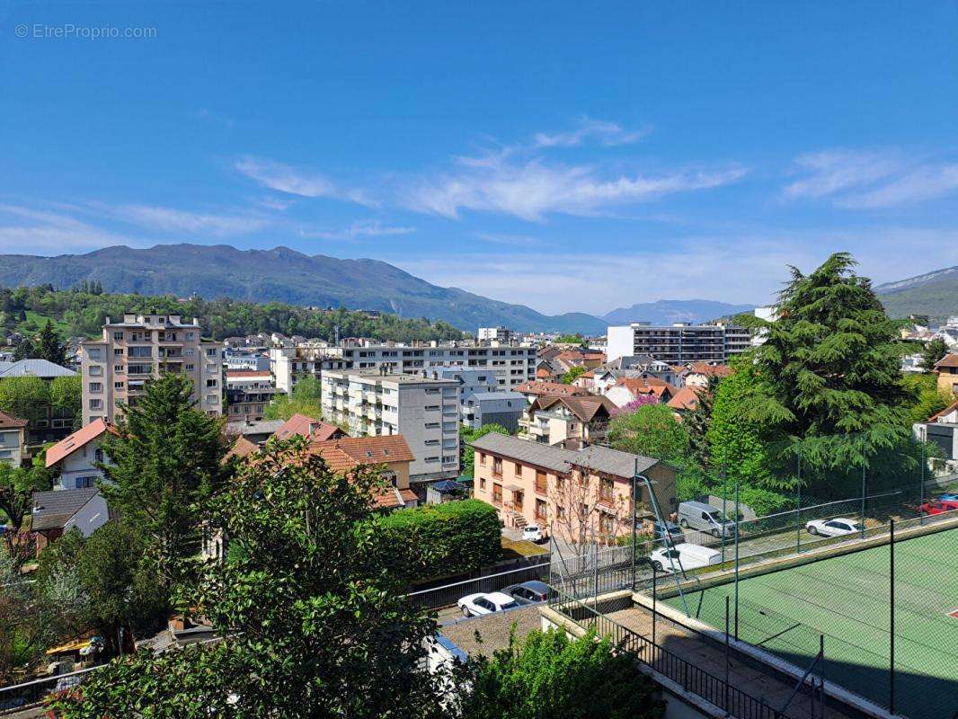 Appartement à AIX-LES-BAINS