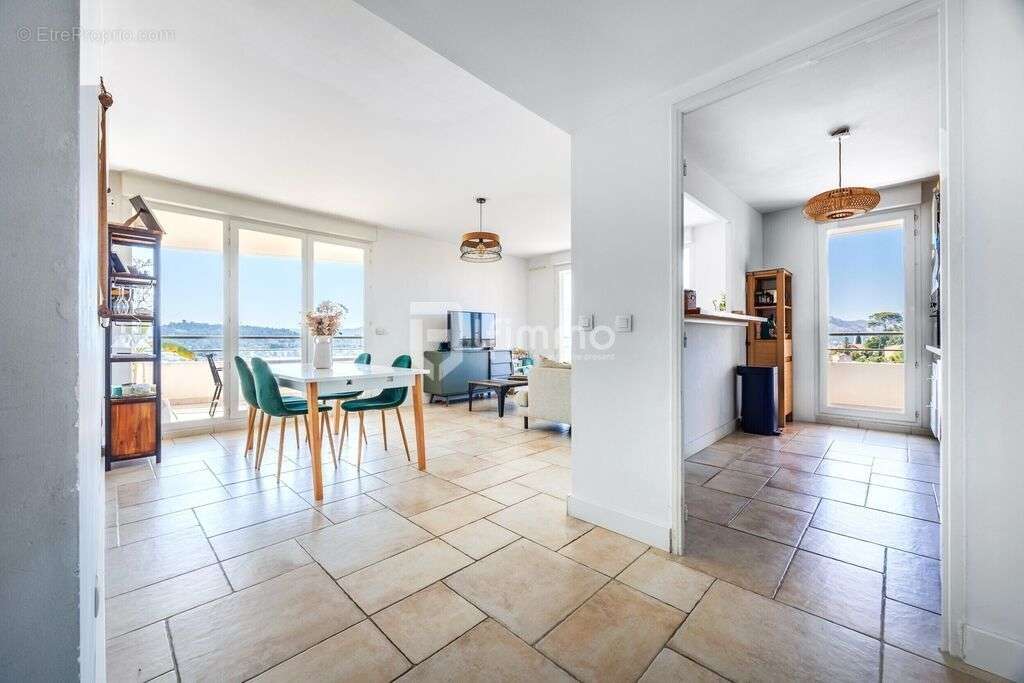 Appartement à MARSEILLE-12E