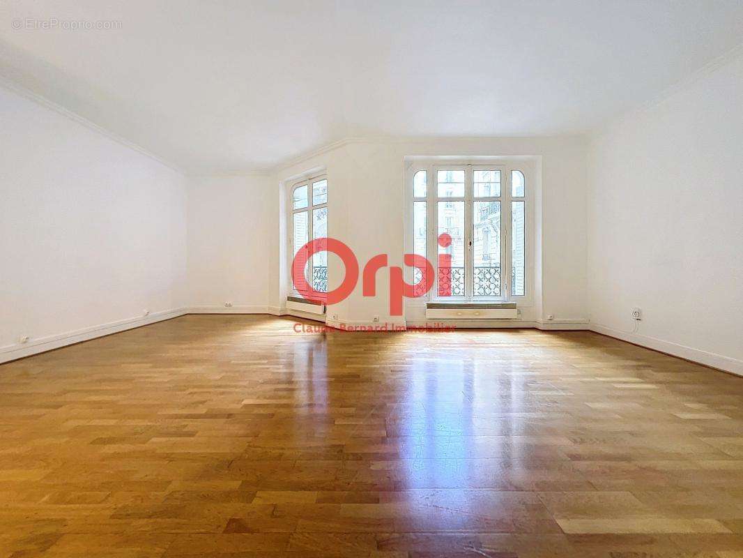 Appartement à PARIS-5E