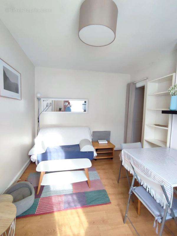 Appartement à PARIS-10E