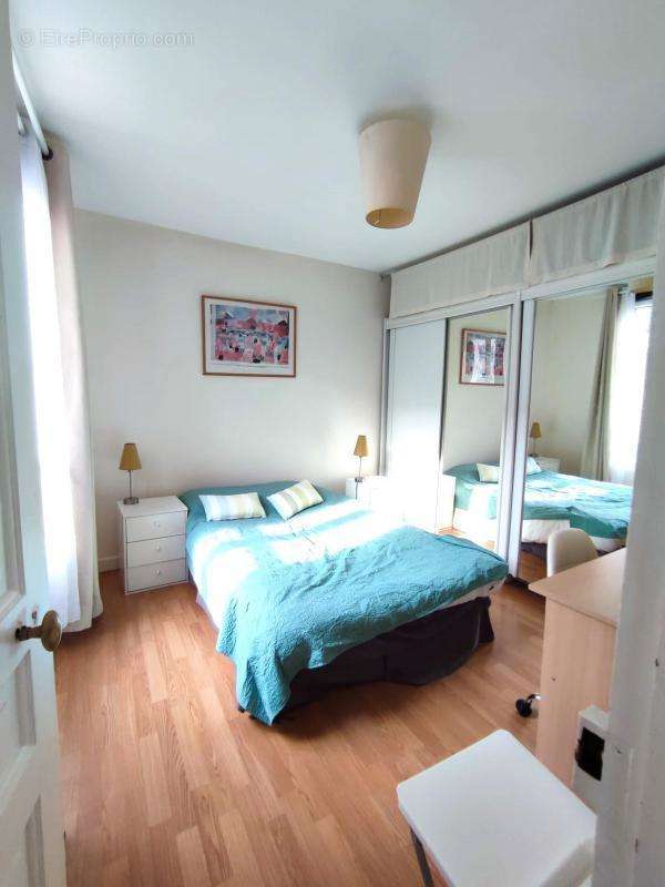 Appartement à PARIS-10E