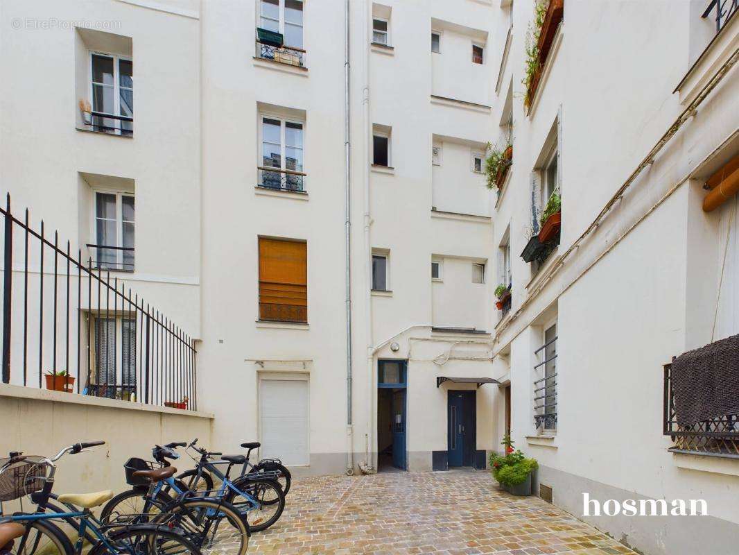 Appartement à PARIS-18E