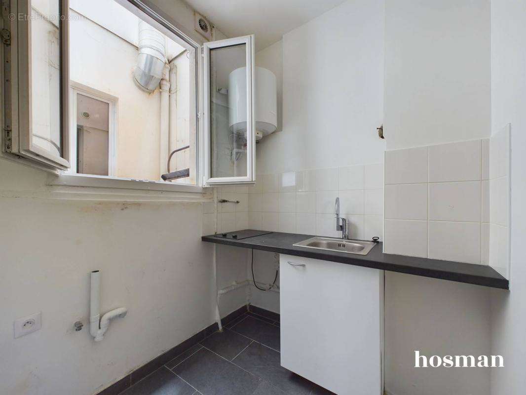 Appartement à PARIS-18E