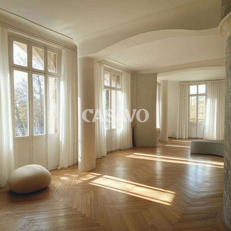 Appartement à PARIS-17E