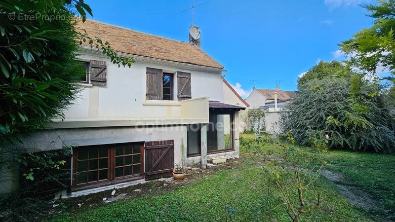 Maison à MAROLLES-SUR-SEINE