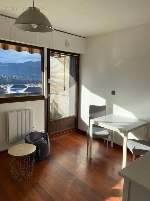 Appartement à AIX-LES-BAINS