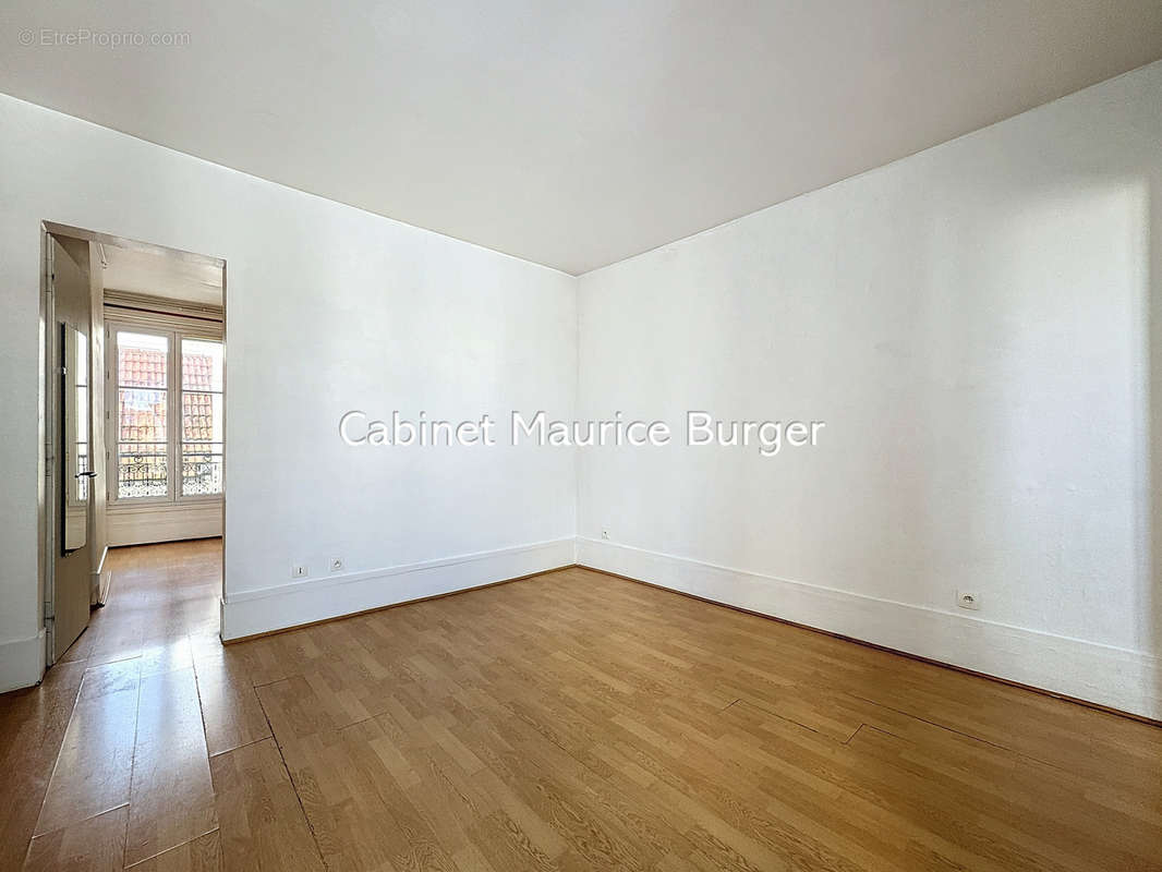 Appartement à PARIS-11E