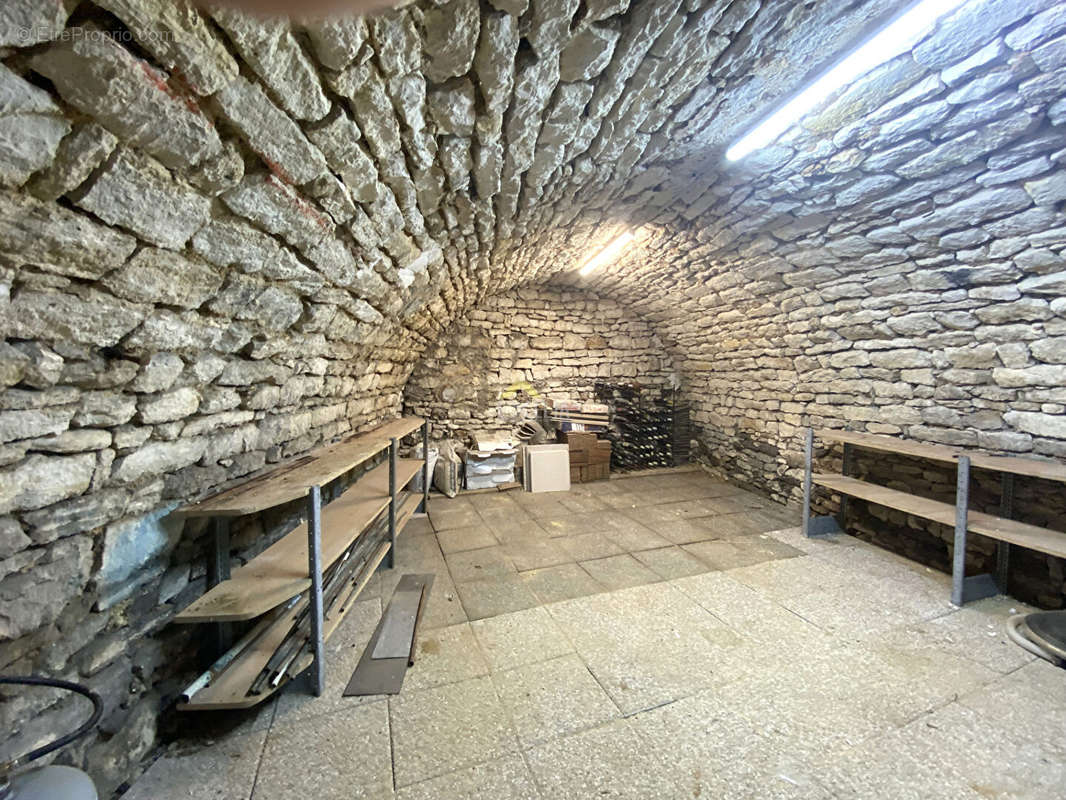 Maison à JOUY-MAUVOISIN