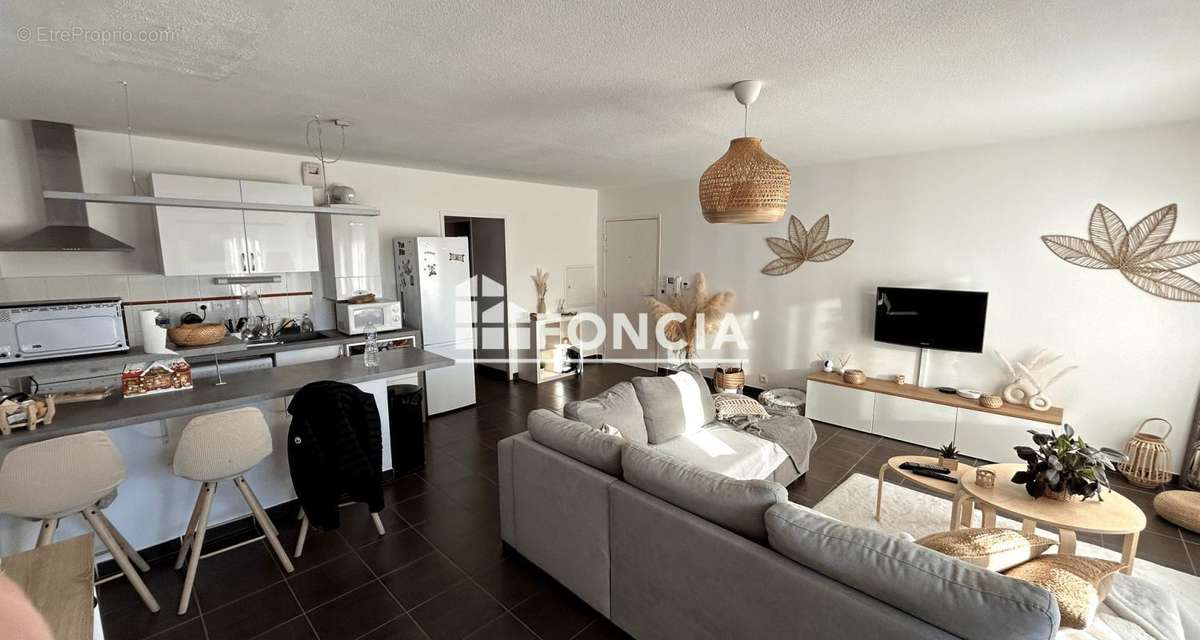 Appartement à CUERS