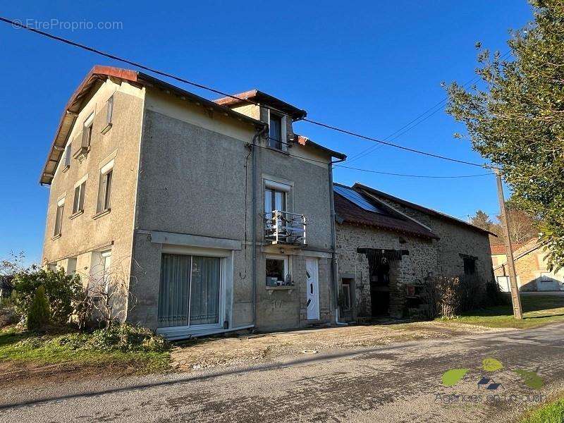 Maison à AMBAZAC