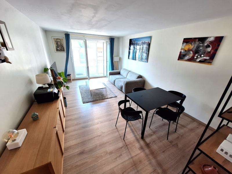 Appartement à ASNIERES-SUR-SEINE