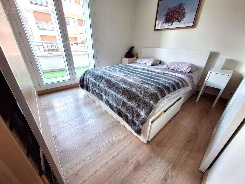 Appartement à ASNIERES-SUR-SEINE