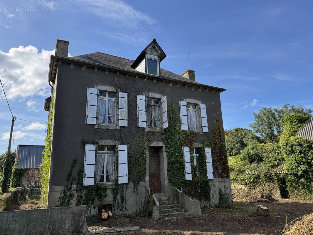 Maison à LE DRENNEC