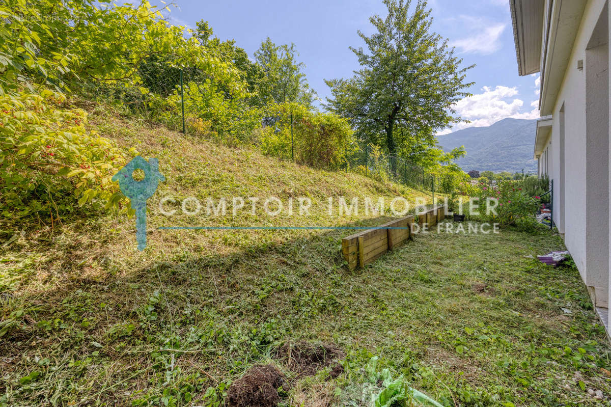 Appartement à LA TERRASSE