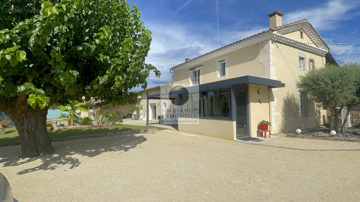 Maison à LIVRON-SUR-DROME