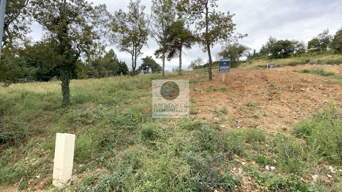 Terrain à SAINT-ROMAIN-DE-LERPS