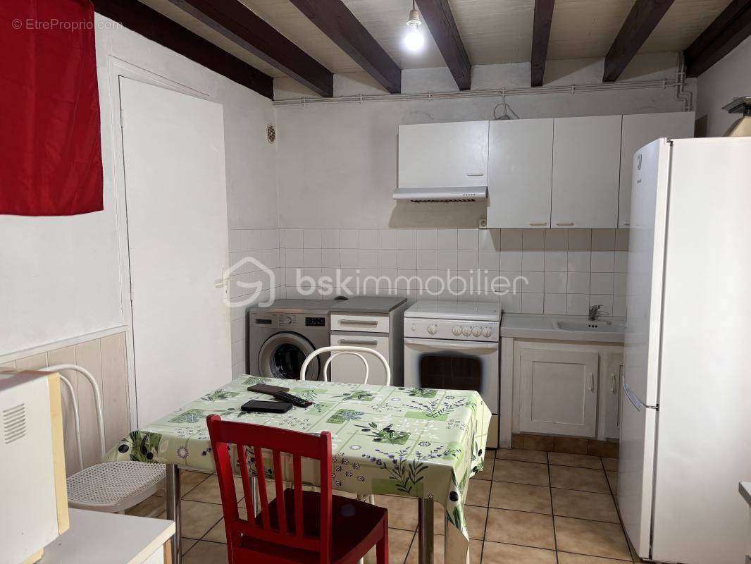 Appartement à PESSAC-SUR-DORDOGNE