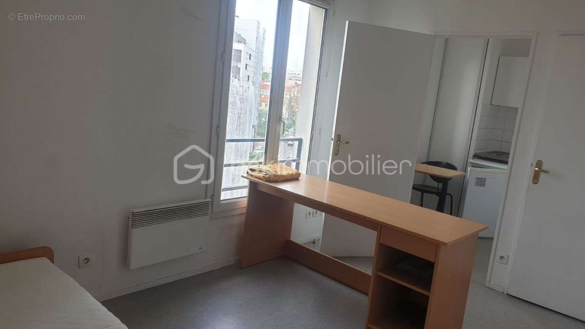 Appartement à PARIS-20E