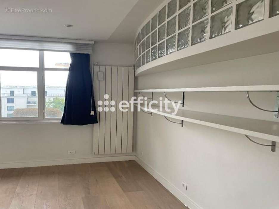 Appartement à ISSY-LES-MOULINEAUX