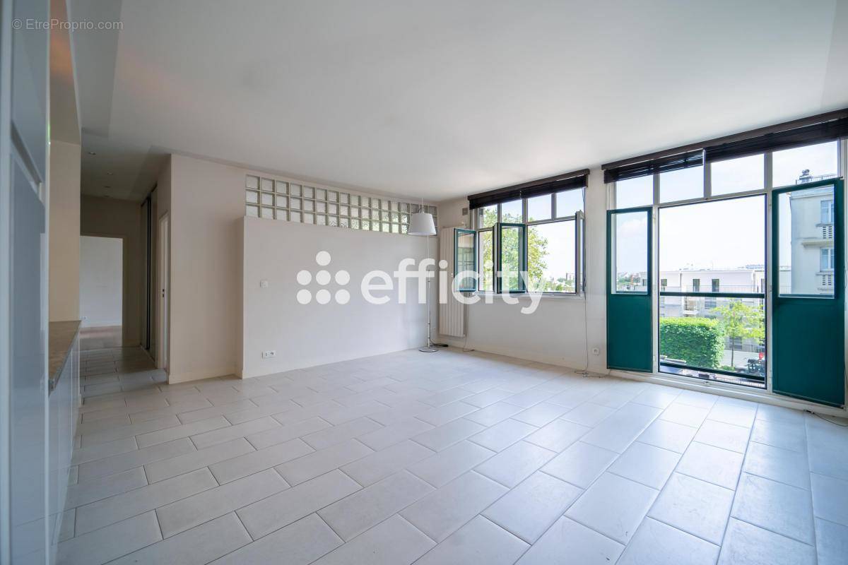 Appartement à ISSY-LES-MOULINEAUX