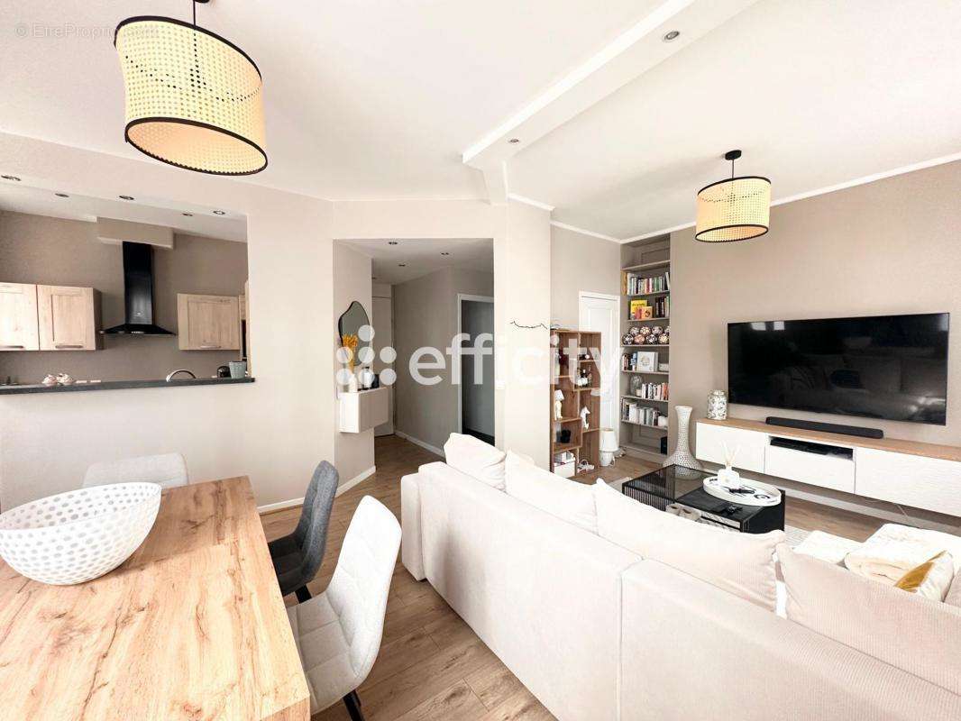 Appartement à MONTROUGE