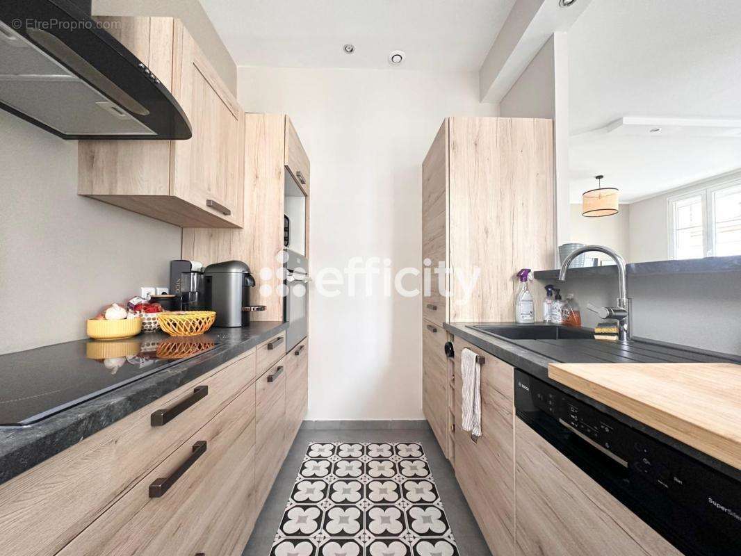 Appartement à MONTROUGE