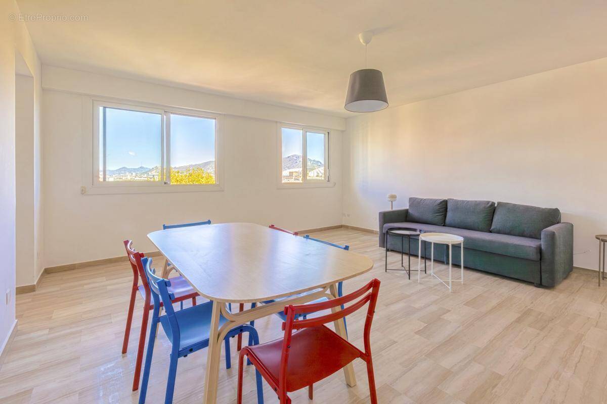 Appartement à MARSEILLE-8E