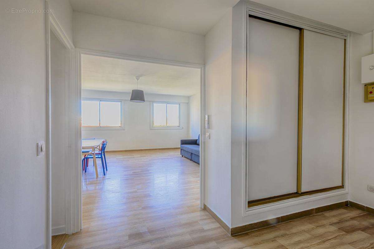 Appartement à MARSEILLE-8E