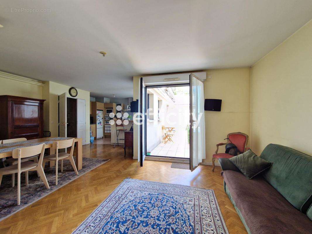 Appartement à ASNIERES-SUR-SEINE