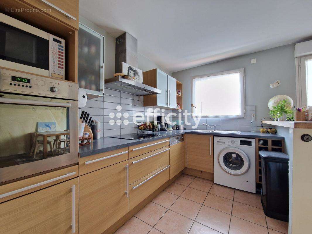 Appartement à ASNIERES-SUR-SEINE