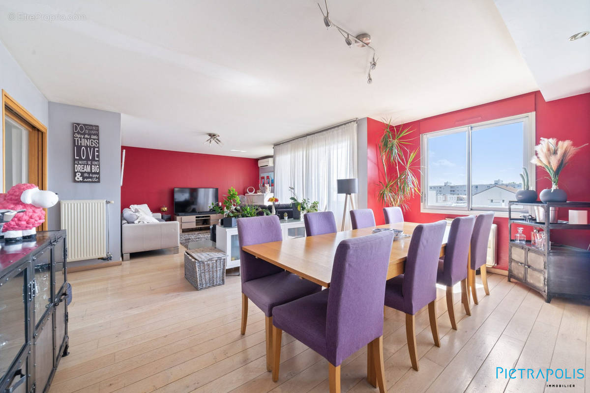 Pièce de vie - Appartement à LYON-3E