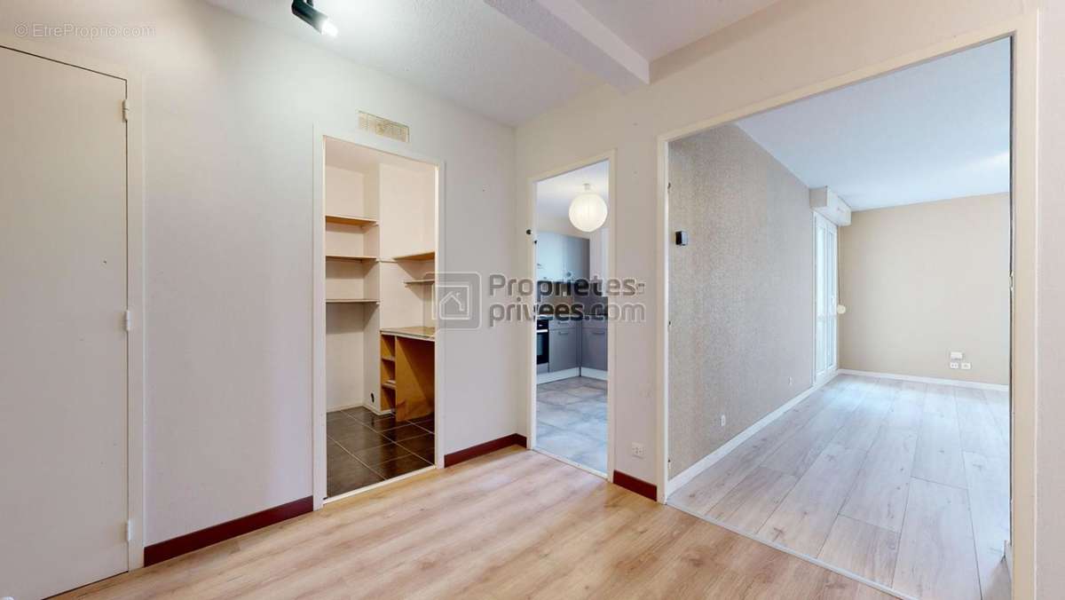 Appartement à RAMONVILLE-SAINT-AGNE