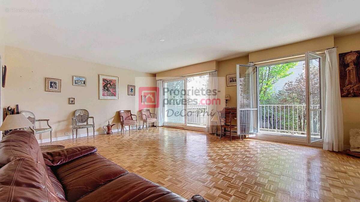 Appartement à VERSAILLES